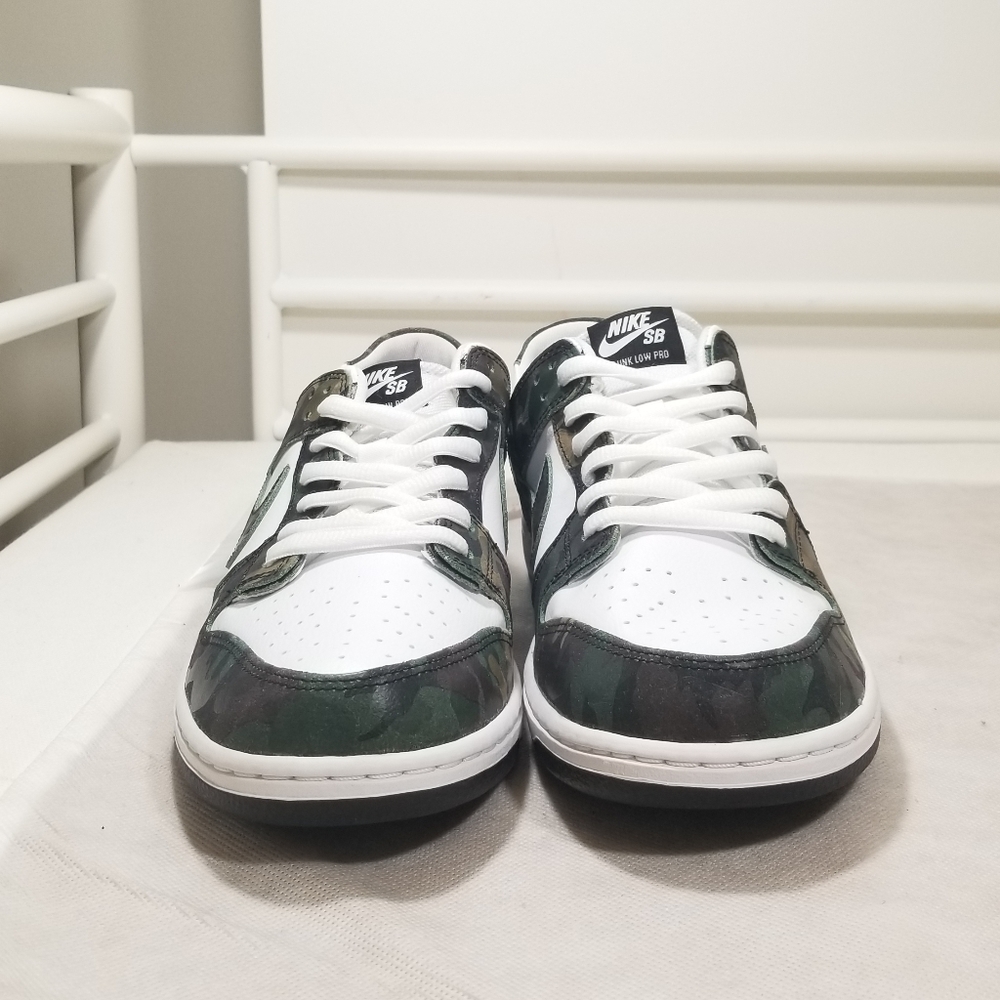 Nike SB Zoom Dunk Low Pro - Picture 3 of 8